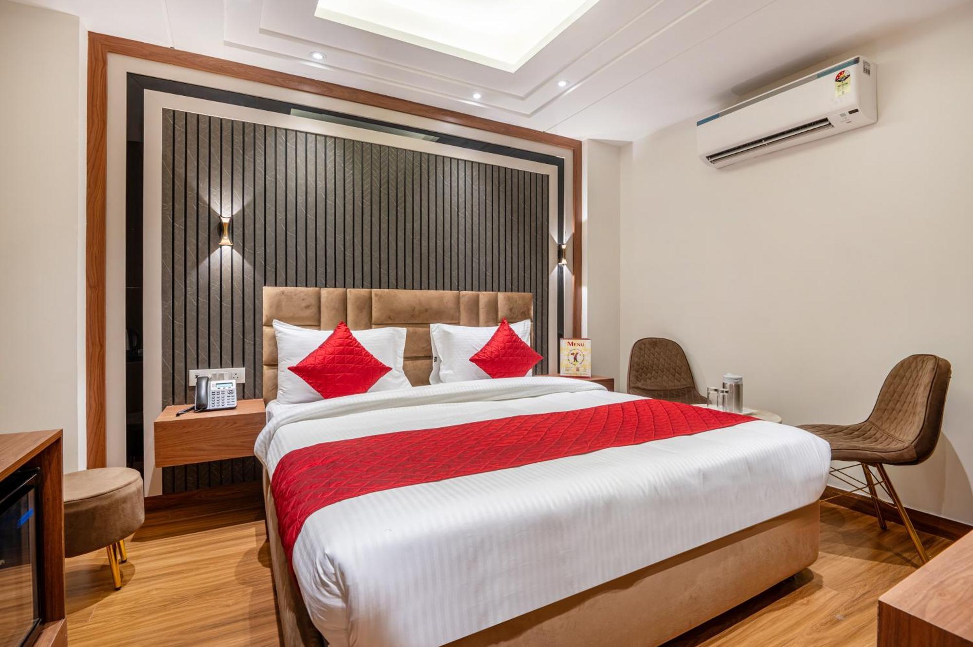 Hotel Avaas - Faiz Road Karol Bagh 델리 외부 사진